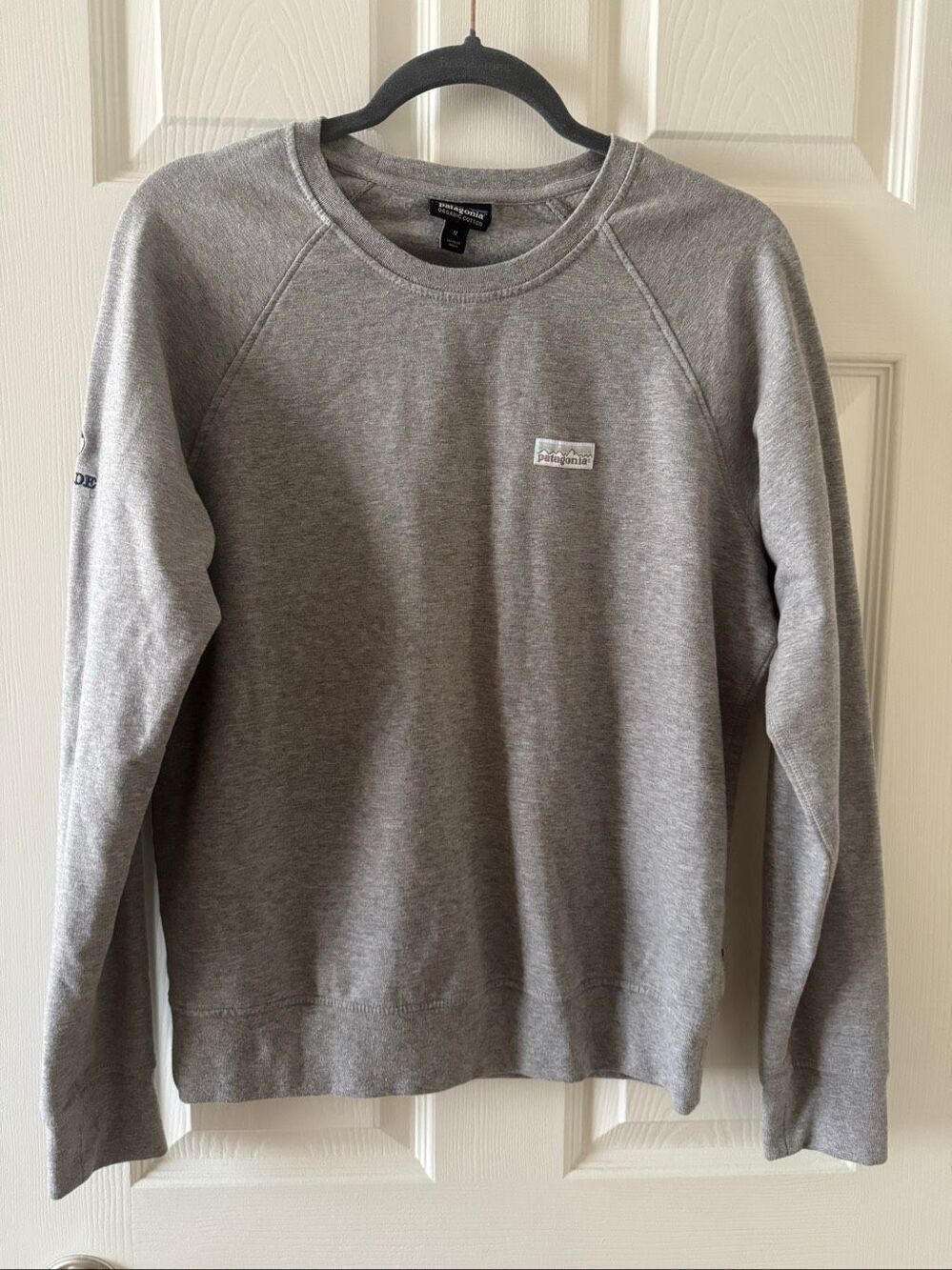 Patagonia gray crewneck sweatshirt, size Medium
